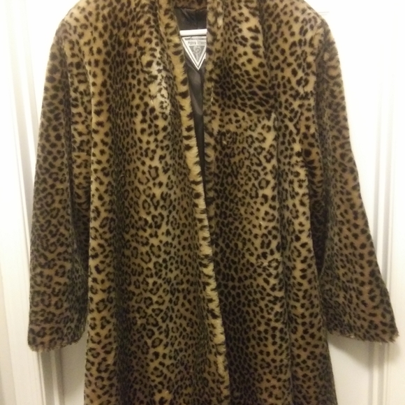 J Percy Marvin Richards - Picture 1 of 2